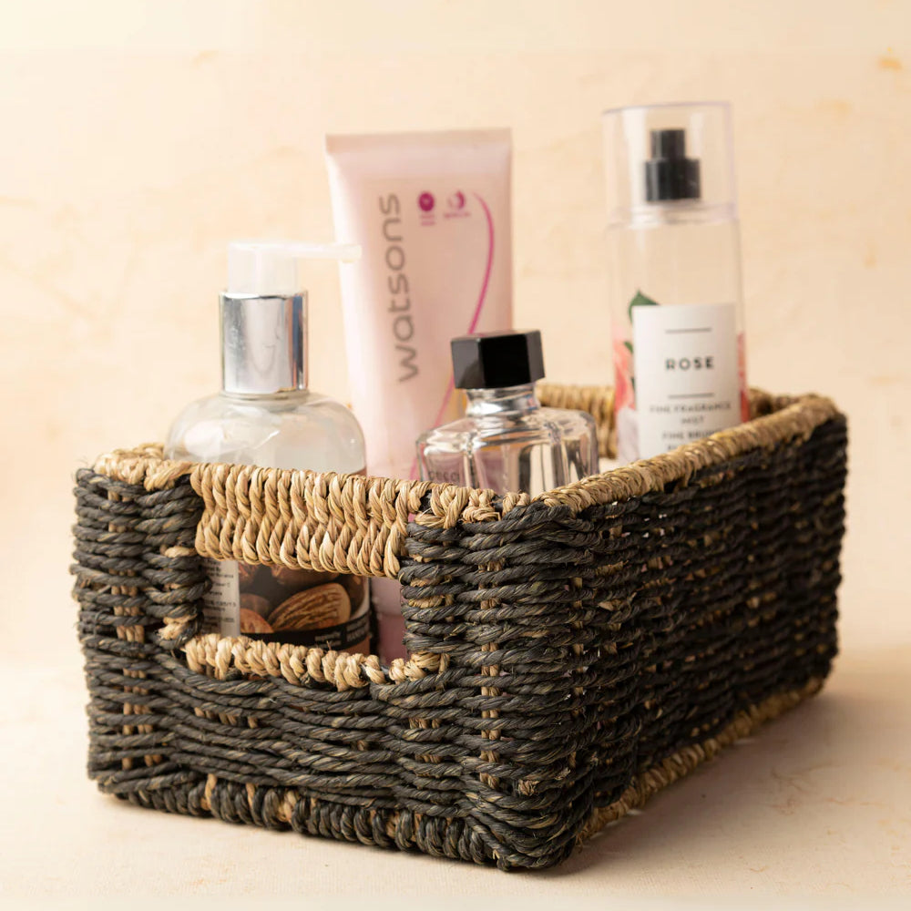 aromatic therapeutic essential oils ￼